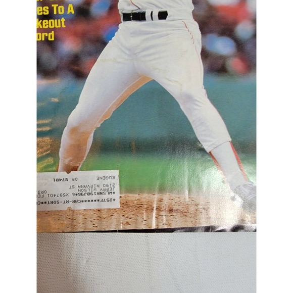 1986 BOSTON RED SOX ROGER CLEMENS‎ LORD OF THE K'S Sports Illustrated 1980s - Picture 3 of 5